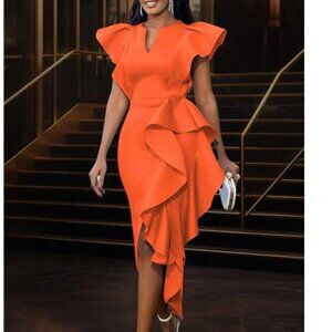 NEW - Party dress with fitted neckline, short sleeves and asymmetrical hem